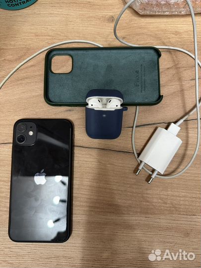 iPhone 11, 64 ГБ