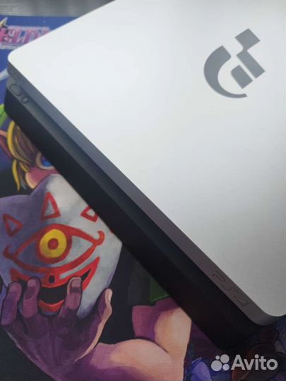 PlayStation 4 Slim Limited edition1tb 5.05hen