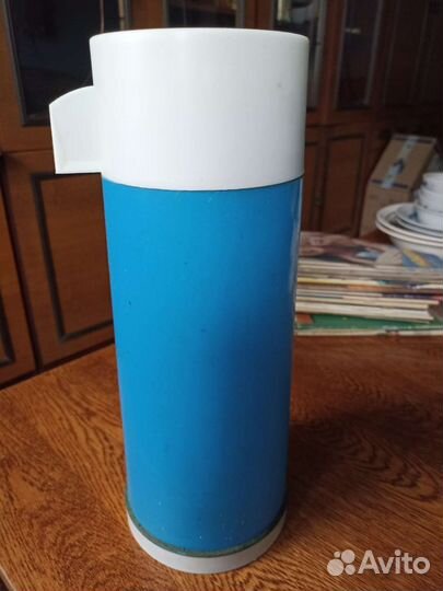 Термос продам