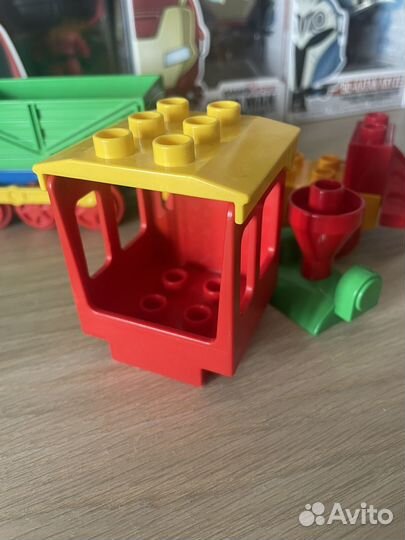 Паровозик lego duplo