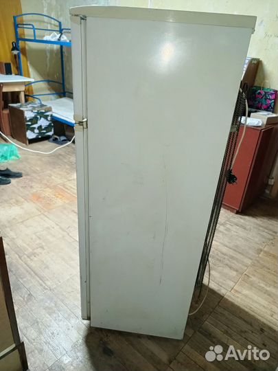 Холодильник атлант бу