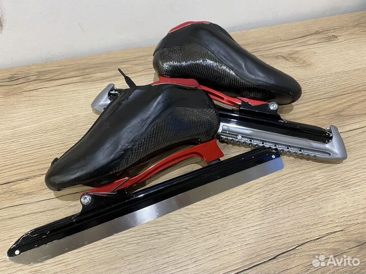 Конькобежные коньки