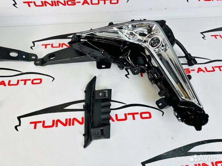 Противотуманные фары для Lexus LX570 / LX450D R776