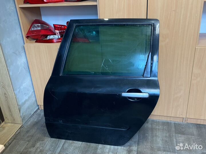 Peugeot 307 SW задняя левая дверь пежо 307