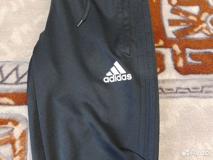 Спортивные штаны