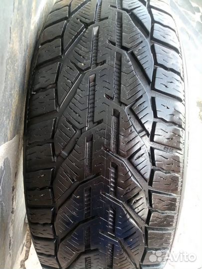 Kormoran D 215/60 R16 99T