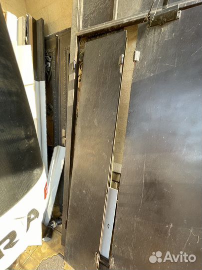 Железная дверь