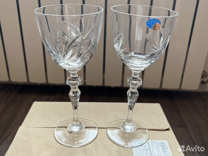 Хрустальные бокалы
