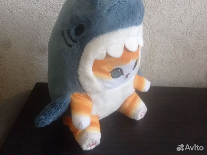Мягкая игрушка, кот в костюме акулы