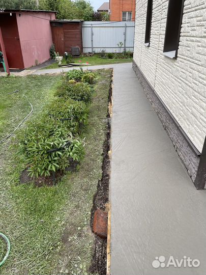 Бригада строителей