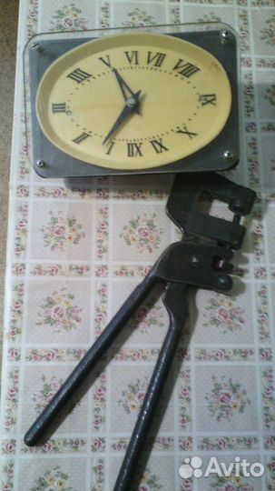Старинный инст-мент и Часы мех. Маяк. СССР