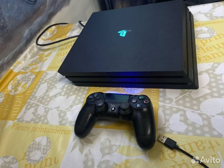 Sony PS4 pro 1tb