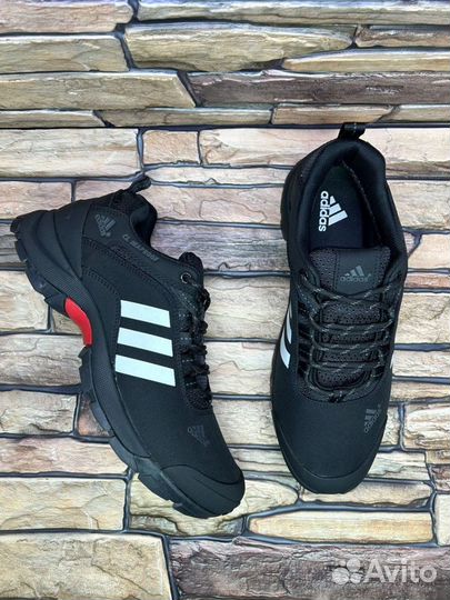 Кроссовки adidas climaproof black термо 41