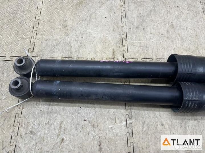 Амортизатор задний toyota prius