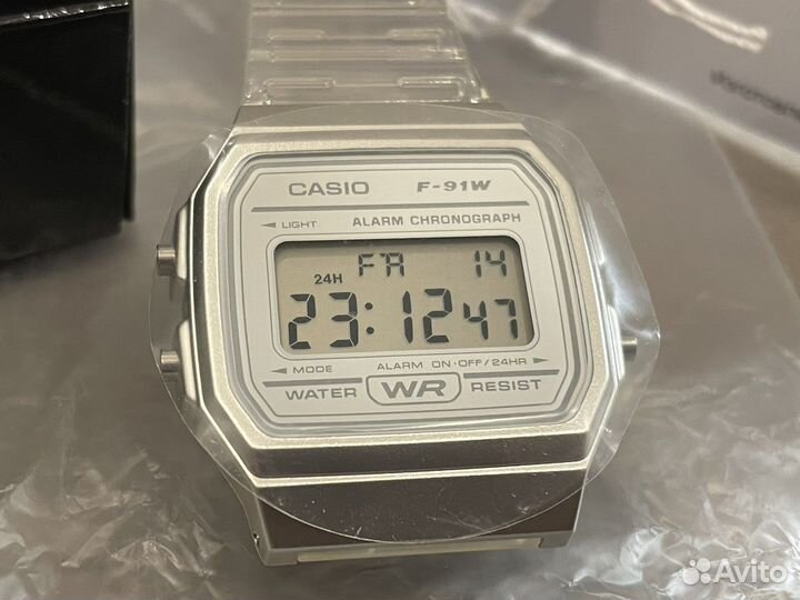 Часы Casio
