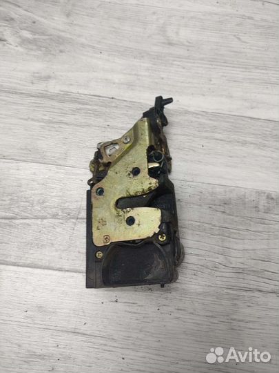 Задний правый замок двери chevrolet lacetti