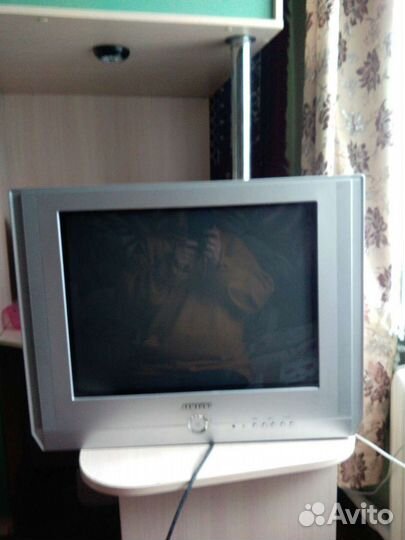 Телевизор samsung