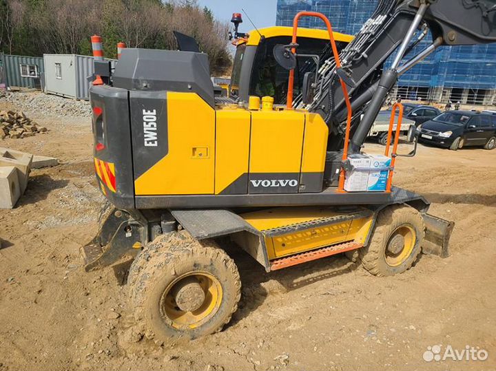 Колёсный экскаватор Volvo EW150, 2021