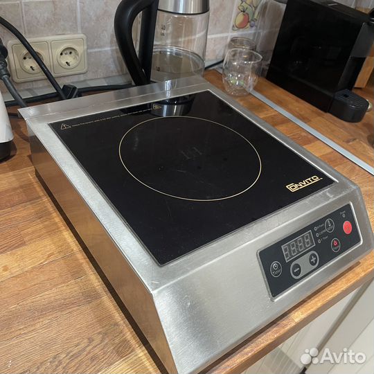 Индукционная плита Convito Q1 идеальное сост