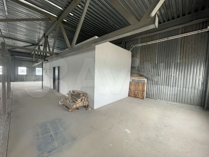 Склад, производство 1560 м²