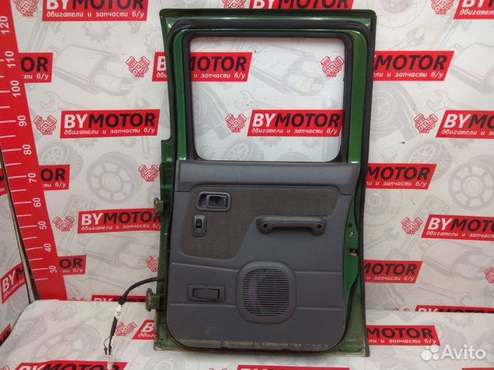 Дверь задняя правая Nissan Navara Np300 D22