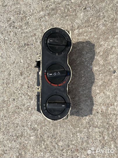 Блок управления печки мерседес спринтер 2000г