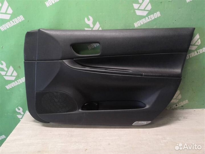 Обшивка двери комплект Мазда 6