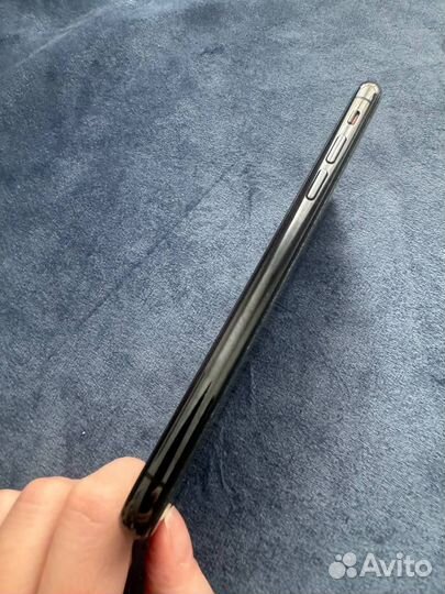iPhone X, 64 ГБ