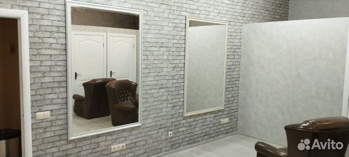 Зеркала в багетных рамах. Багетная мастерская