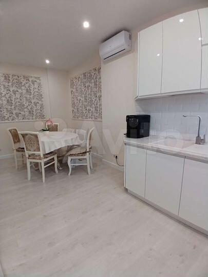 2-к. квартира, 66 м², 7/10 эт.