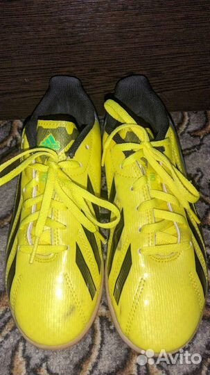 Кроссовки adidas