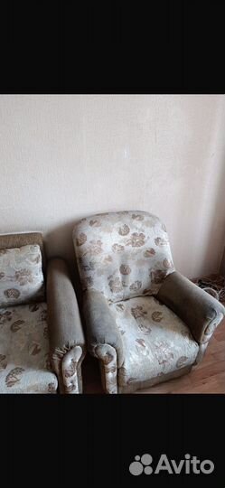 Диван прямой раскладной и кресла