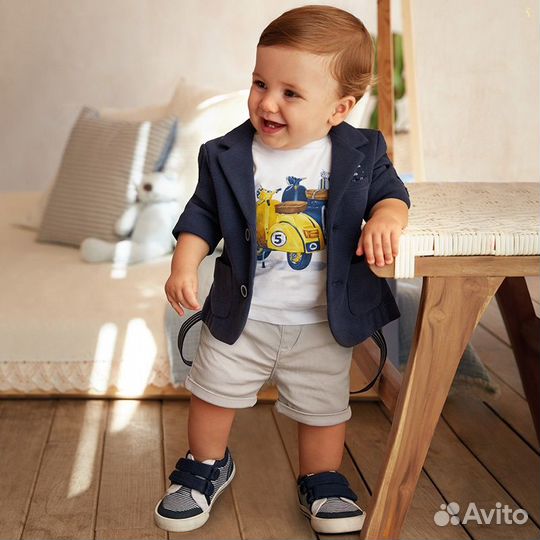 Требуется няня-помощница мамы