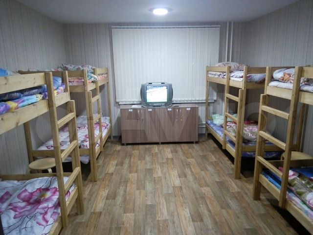 3-к. квартира, 102 м², 1/10 эт.