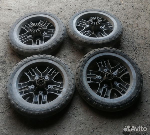 Колеса для детской коляски