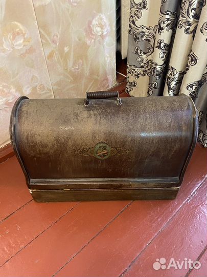 Швейная машинка