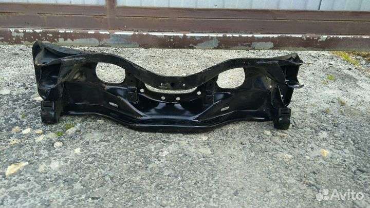 Подрамник Субару Subaru