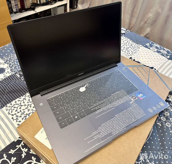 Honor MagicBook 15