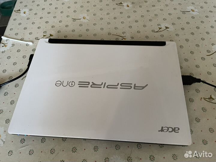 Нетбук acer aspire one