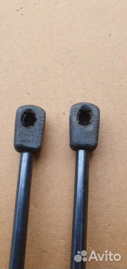 Амортизатор капота Volvo Xc60 B4204T26 2019