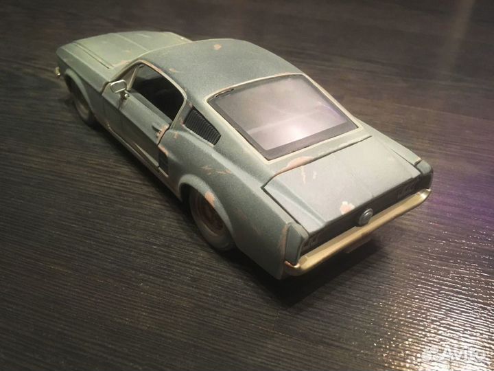 Maisto Ford Mustang GT 1967 1:24