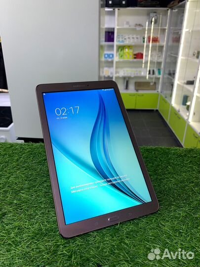 Планшет Samsung Galaxy Tab E 9.6 SM-T561N (2015)