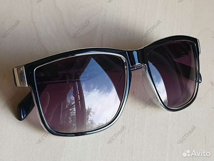 Солнцезащитные очки фирменные Quiksilver унисекс