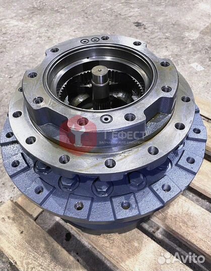 Бортовой редуктор Hitachi EX120-5 9150030