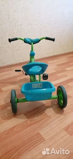 Детский трехколесный велосипед