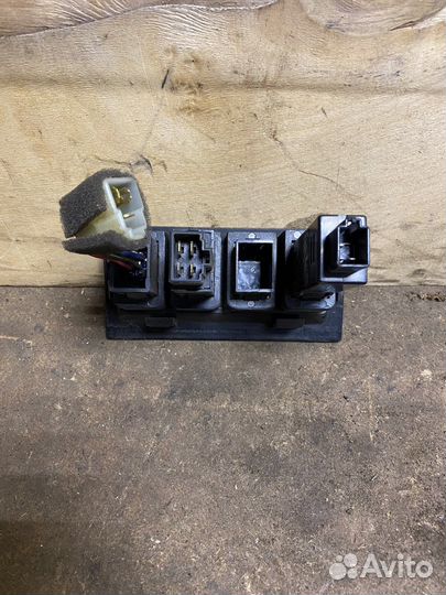 Блок кнопок KIA sportage 1