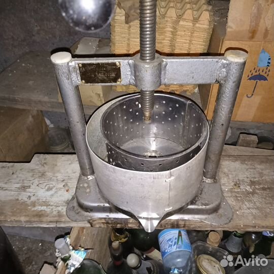 Пресс винтовой для выжимки сока