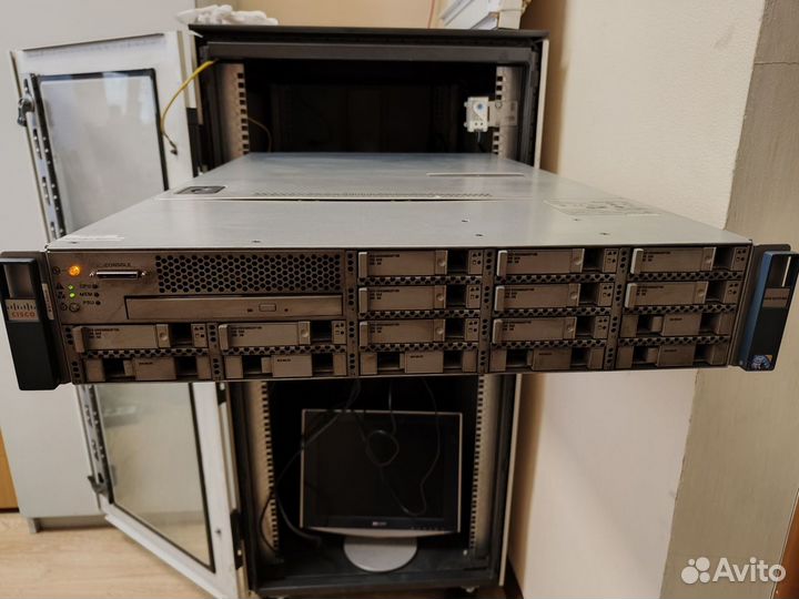 Сервер Cisco UCS C210 M2 + 2 X5660 2.8GHz+3TB/48GB