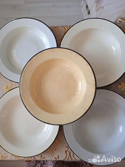 Блюдо эмалированное