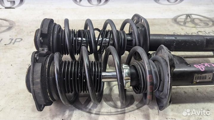 Амортизатор/стойка передняя правая Volkswagen Scirocco